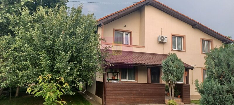 Sabareni, casa 2009, P+1, terasa, garaj, curte 315 mp